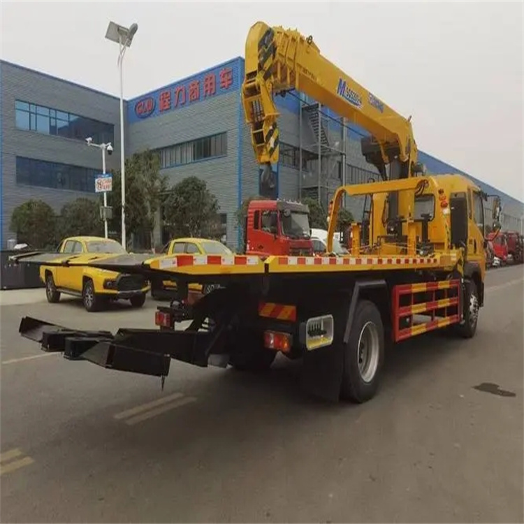 汇川附近小随车吊出租电话，轻松解决搬运烦恼